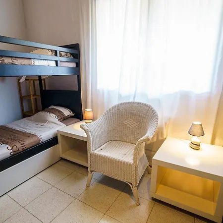 A Nostra Casetta Corsa, Carina, En Bord De * Ghisonaccia